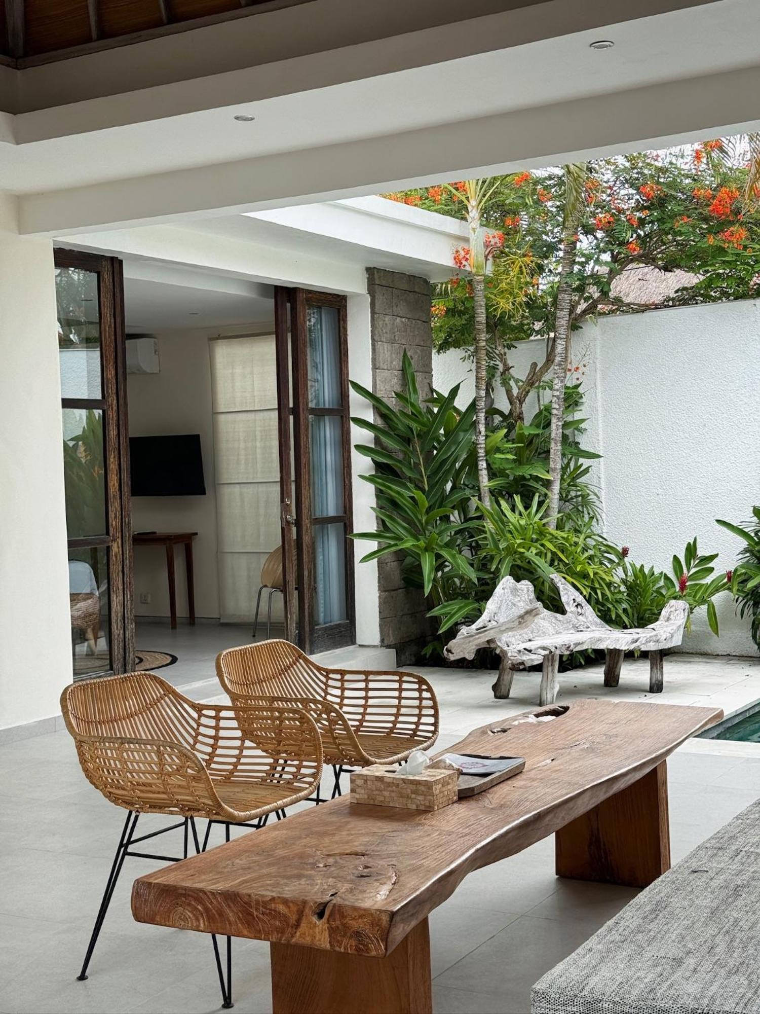 Aster Villa Seminyak Dış mekan fotoğraf